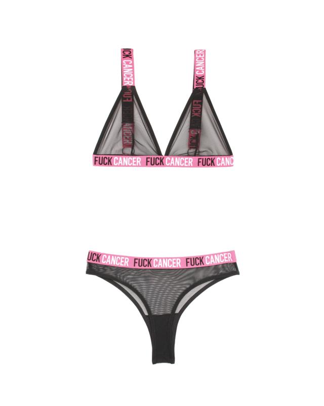 Dessous mit Aufschrift "F*ck Cancer"